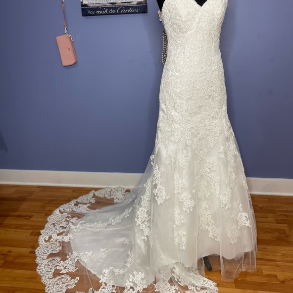 Allure Bridal White Ball Gown Sweetheart Strapless Mid Back Size 8 Free Shipping - Picture 11 of 14